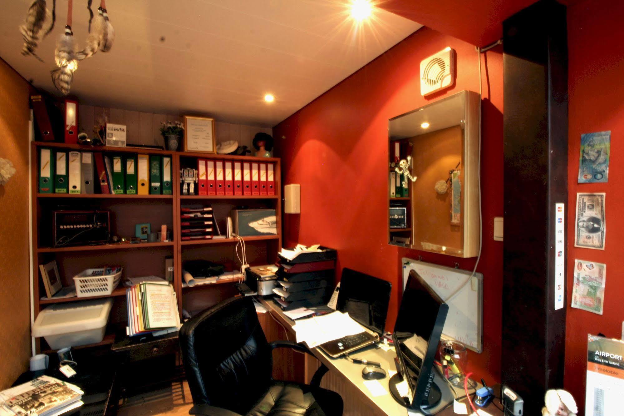 Our House Guesthouse เรคยาวิก ภายนอก รูปภาพ